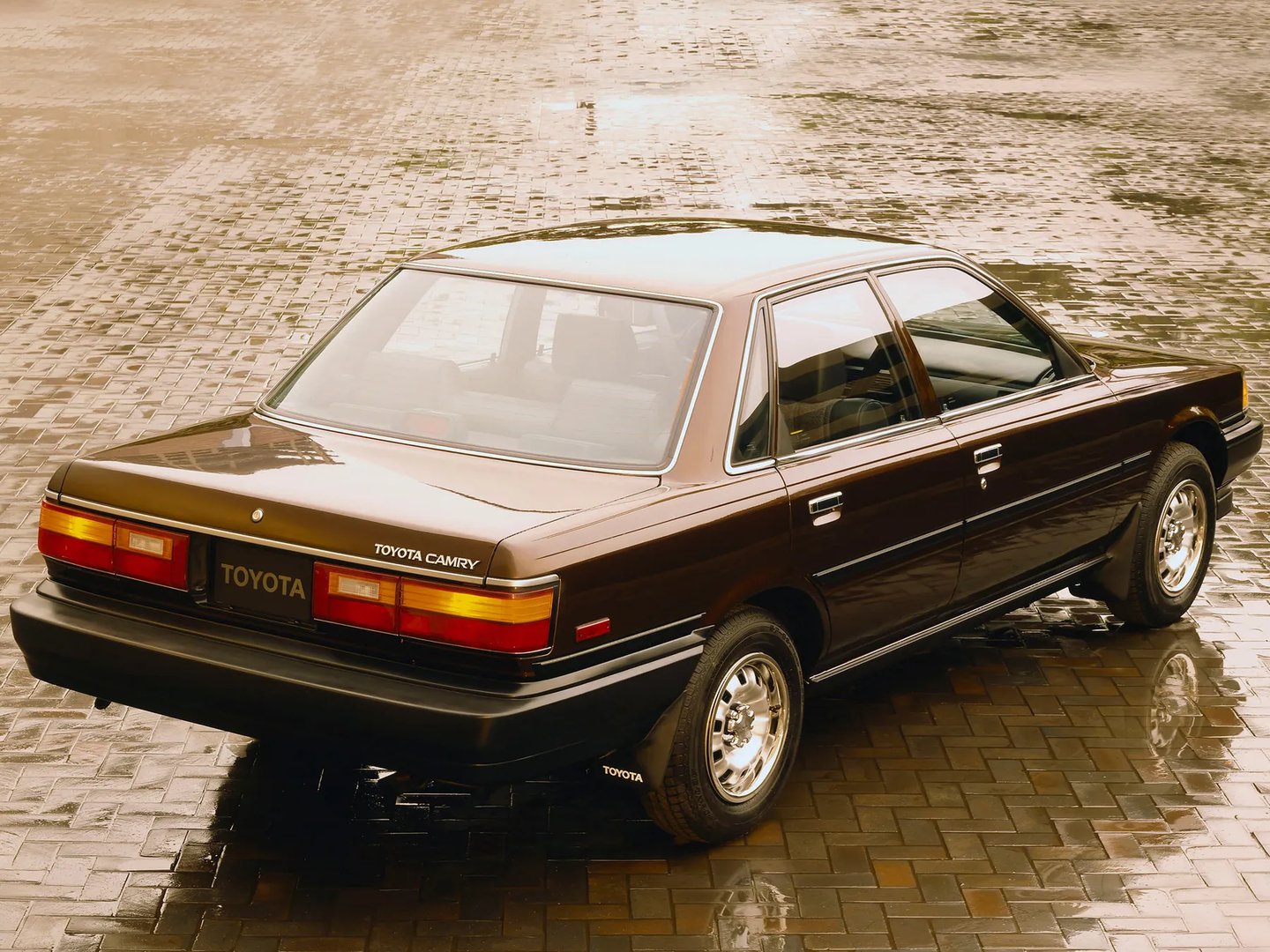 Toyota_Camry_2_generation__Sedan__3.jpg