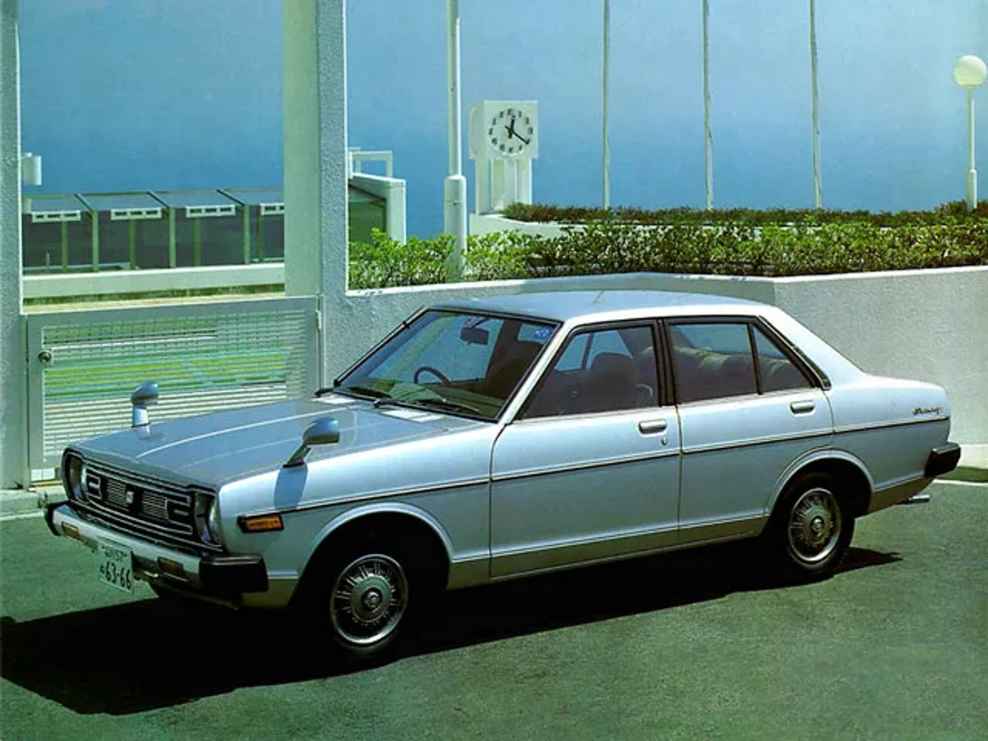 Nissan Sunny 4 generation  Sedan