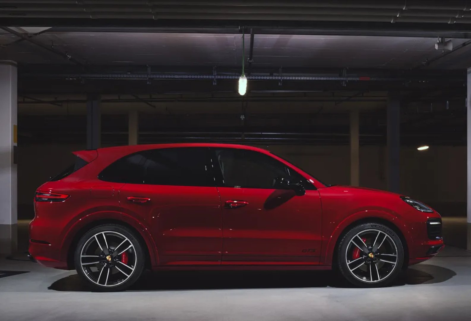 Porsche_Cayenne_3_generation__SUV_5-doors__13.jpg