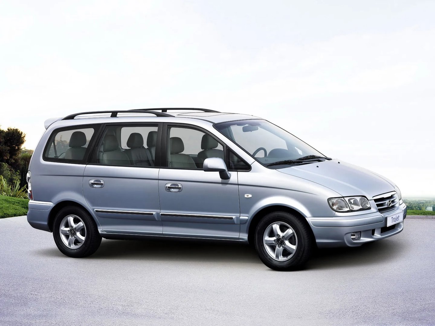 1 generation, restyling 