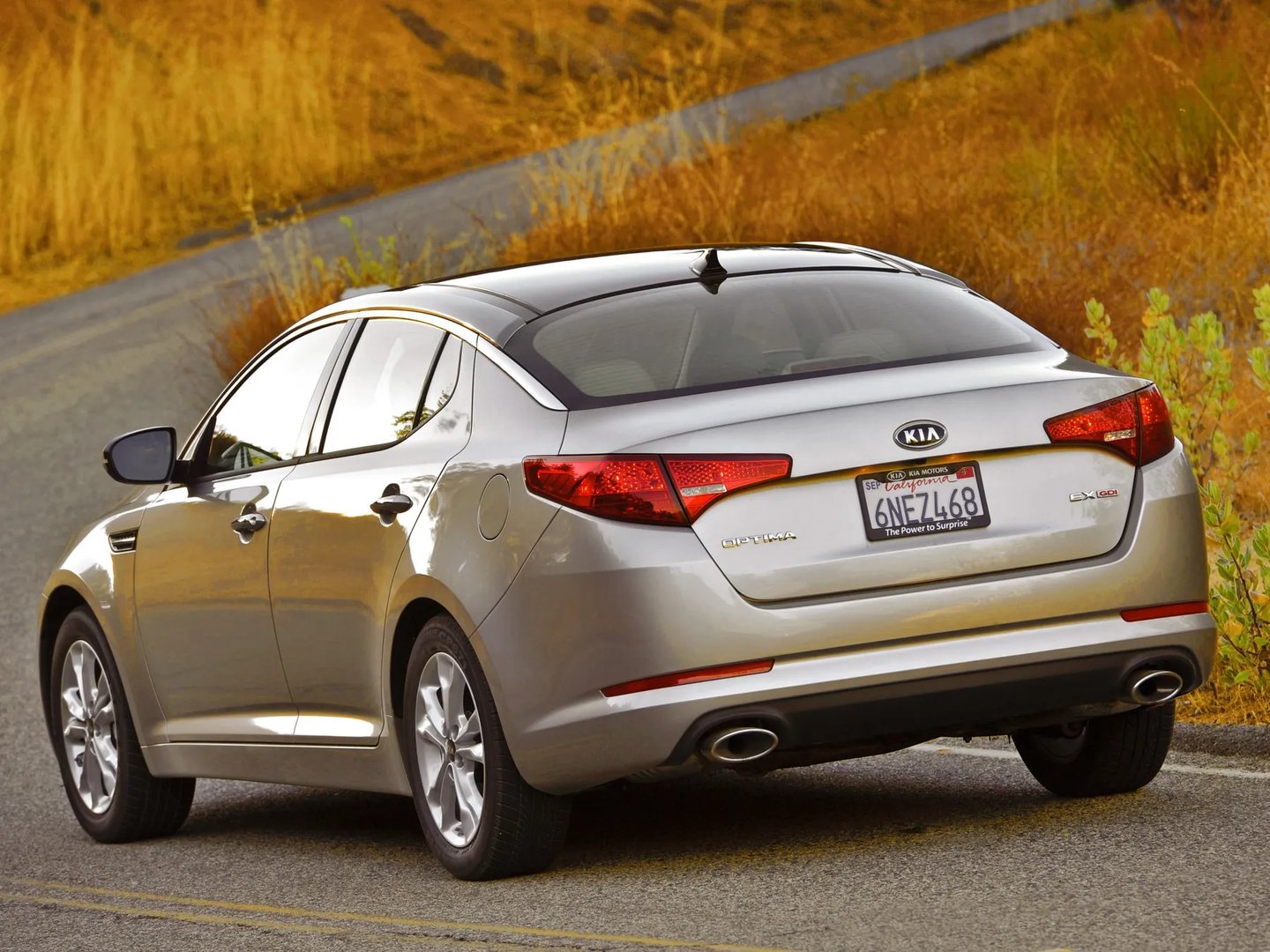 Kia_Optima_3_generation__Sedan__4.jpg