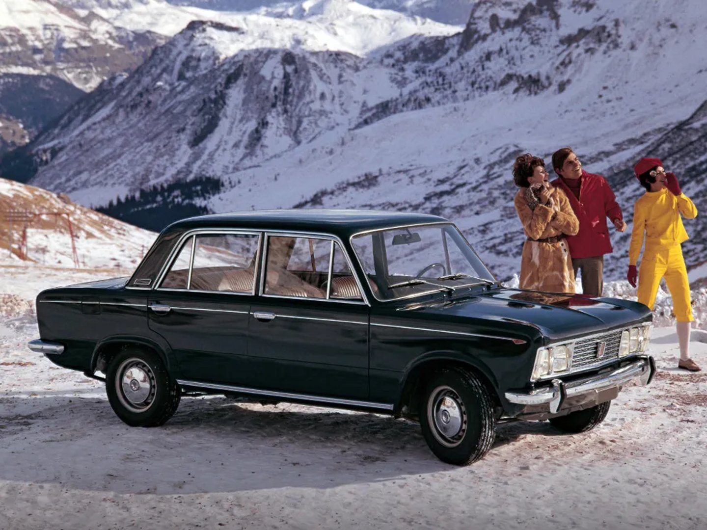 Fiat_125_1_generation__Sedan__10.jpg