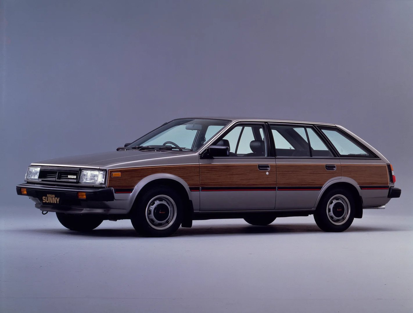 Nissan_Sunny_5_generation__Estate_5-door__5.jpg