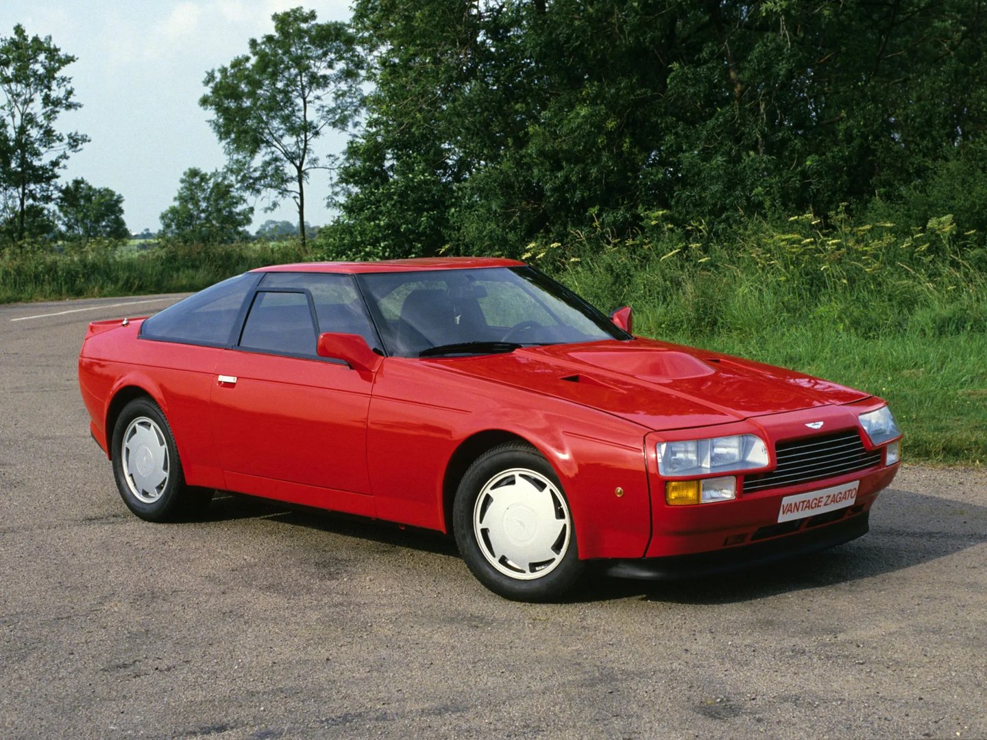 Aston Martin_V8_Zagato_1_generation__Coupe__8.jpg