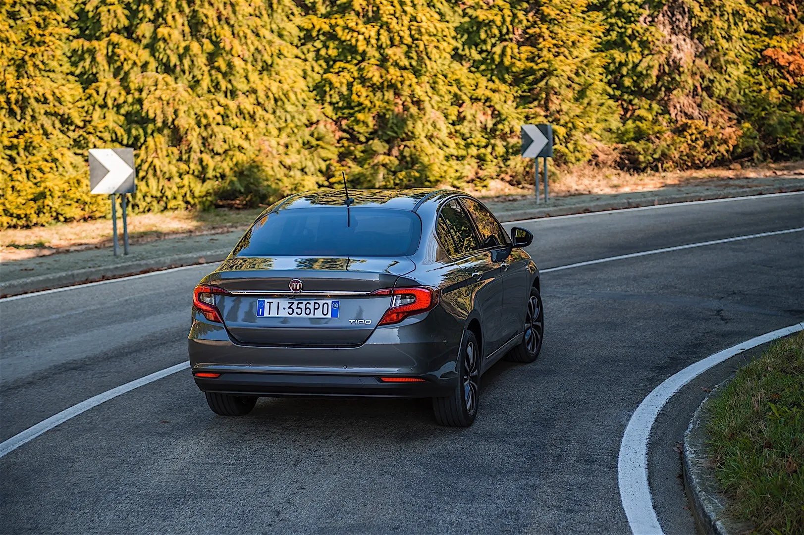 Fiat_Tipo_2_generation__Sedan__8.jpg