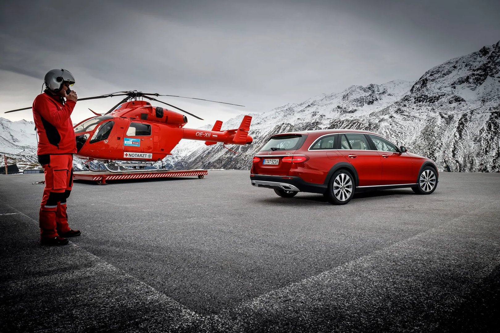 Mercedes_E-Class_All-Terrain_5_generation__Estate_5-door__10.jpg