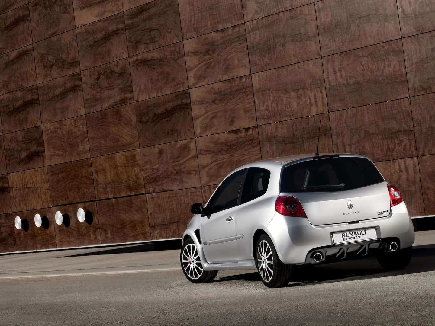 Renault_Clio_RS_3_generation_restyling__Mini_3-doors__12.jpg
