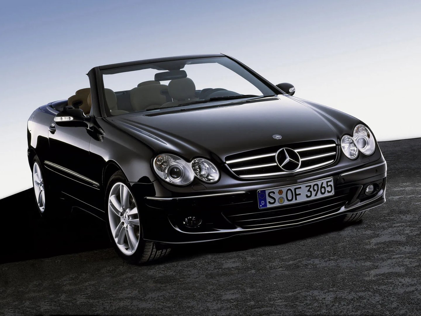 Mercedes_CLK-Class_2_generation_restyling__Cabrio__8.jpg