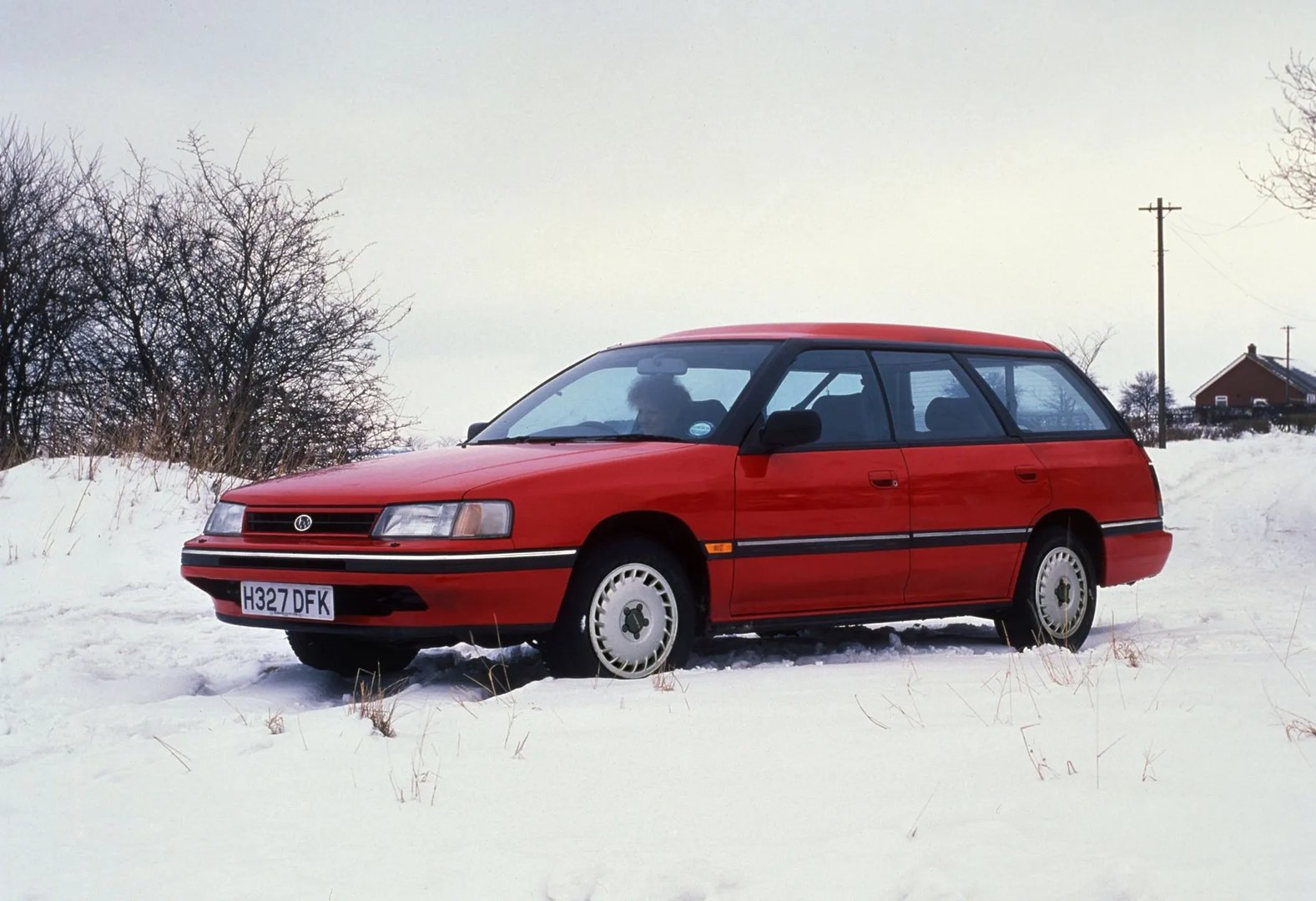 Subaru_Legacy_1_generation__Estate_5-door__8.jpg