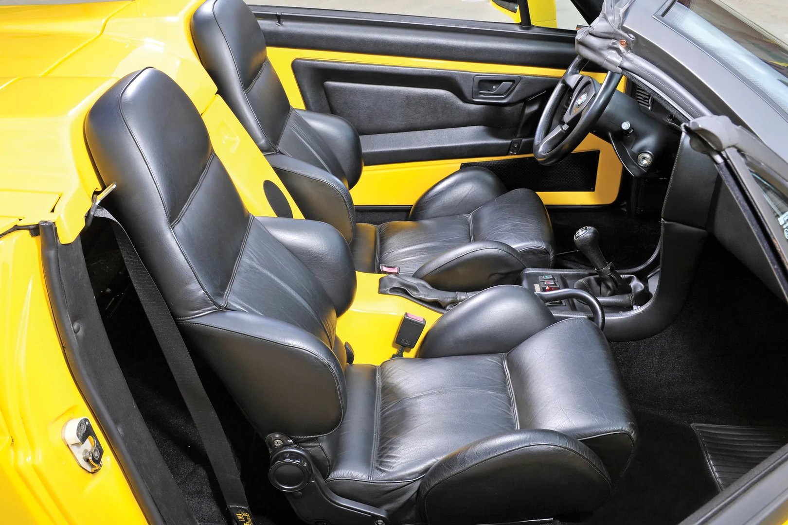 Alfa Romeo_RZ_1_generation__Cabrio__3.jpg