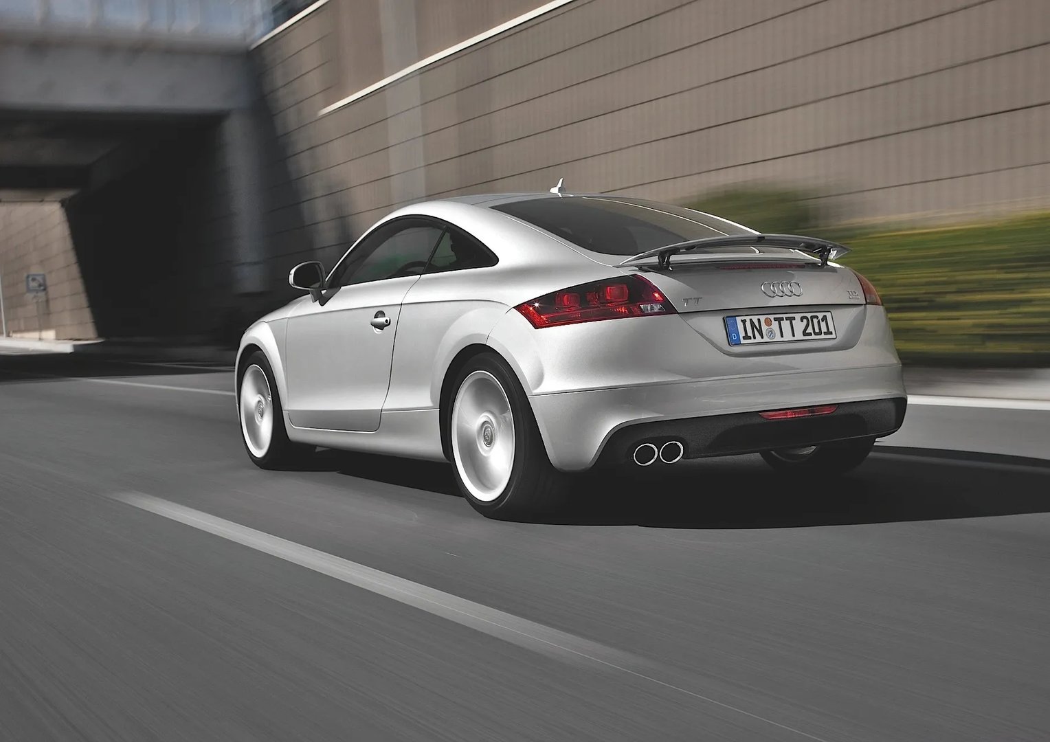 Audi_TT_2_generation__Coupe__8.jpg