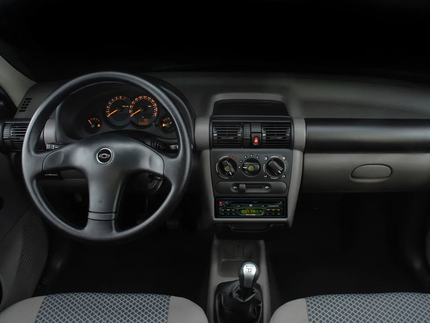 Chevrolet_Corsa_1_generation__Sedan__8.jpg