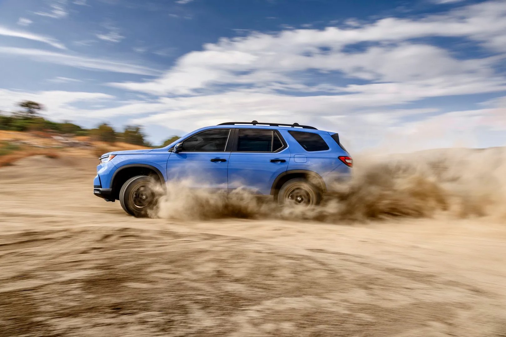 Honda_Pilot_4_generation__SUV_5-doors__12.jpg