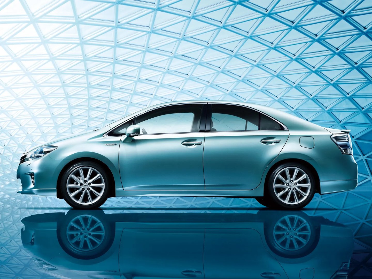 Toyota_Sai_1_generation__Sedan__5.jpg