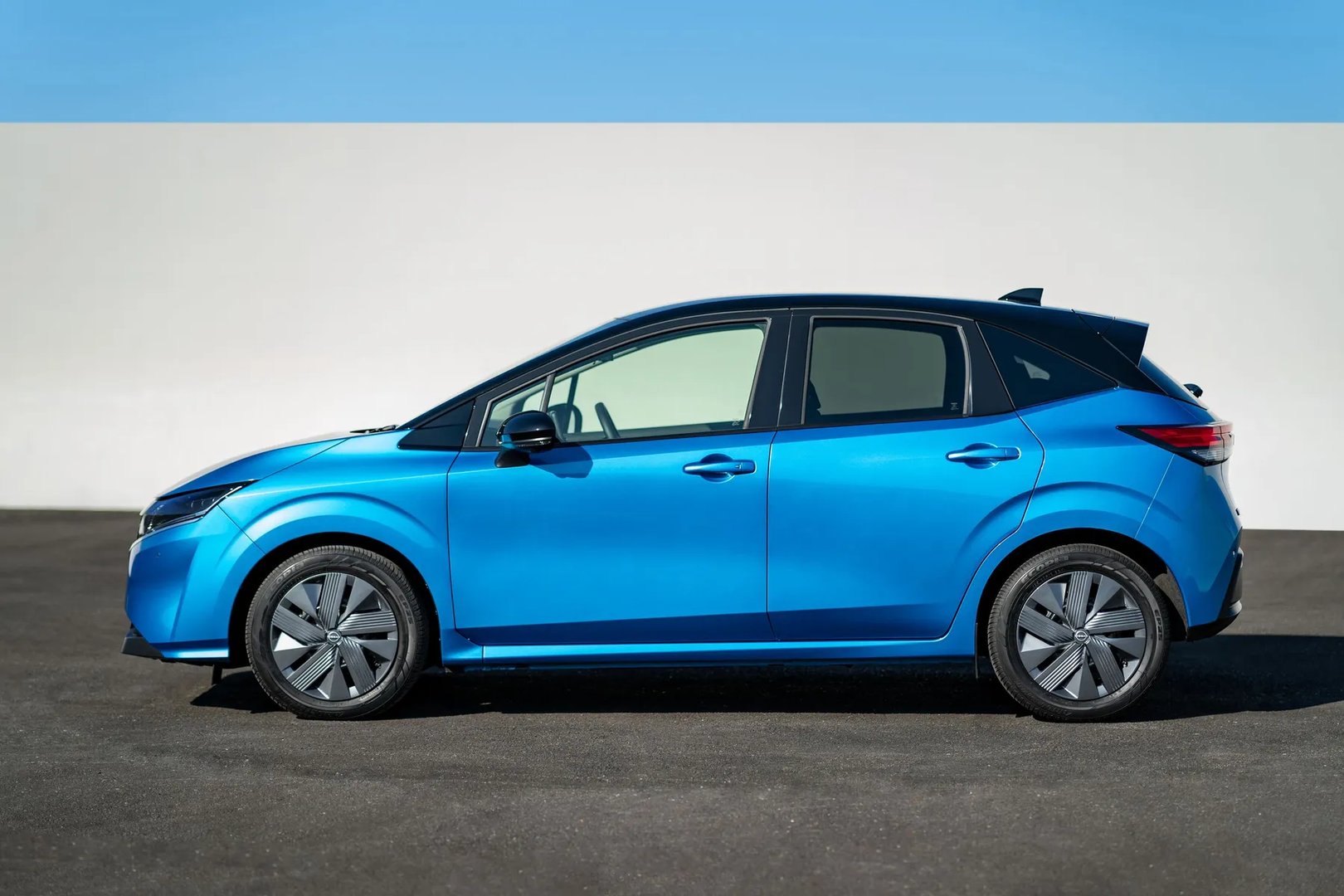 Nissan_Note_2_generation_restyling__Hatchback_5-door__11.jpg