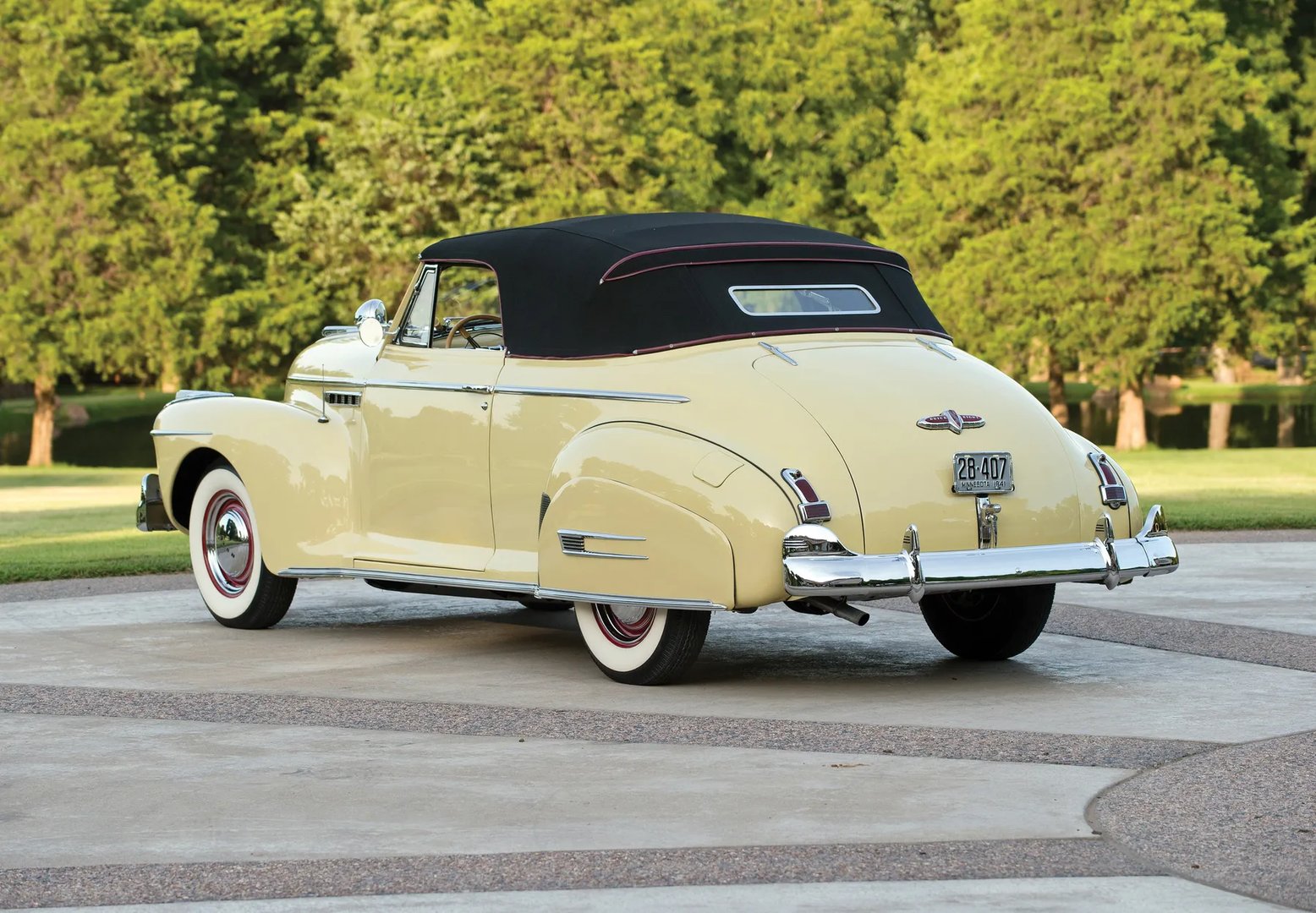 Buick_Special_1_generation__Cabrio__1.jpg