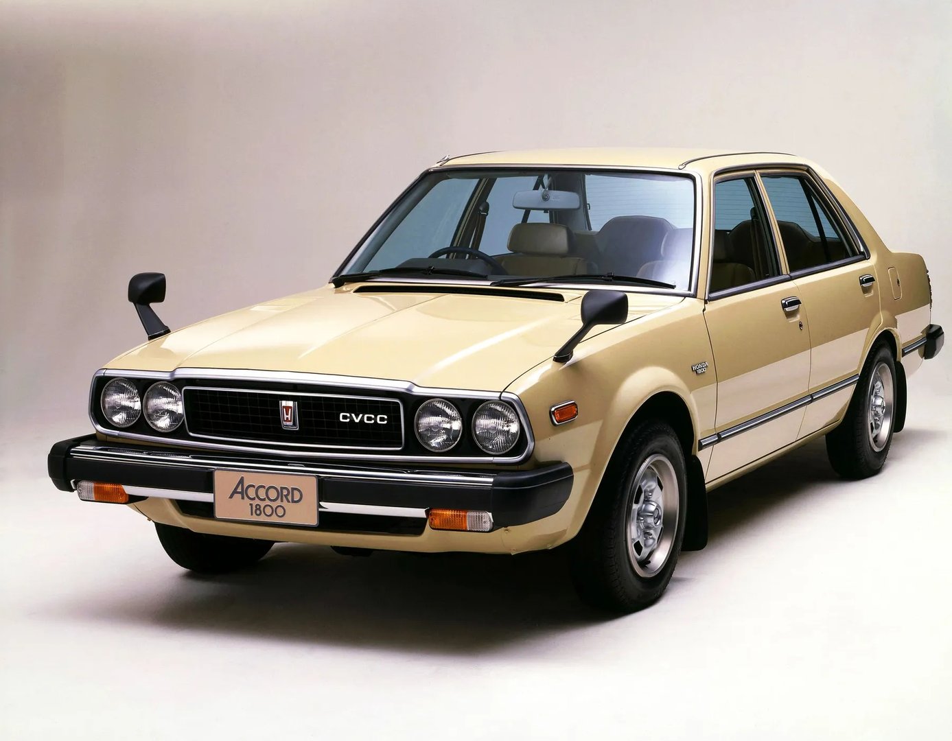 Honda_Accord_1_generation__Sedan__9.jpg