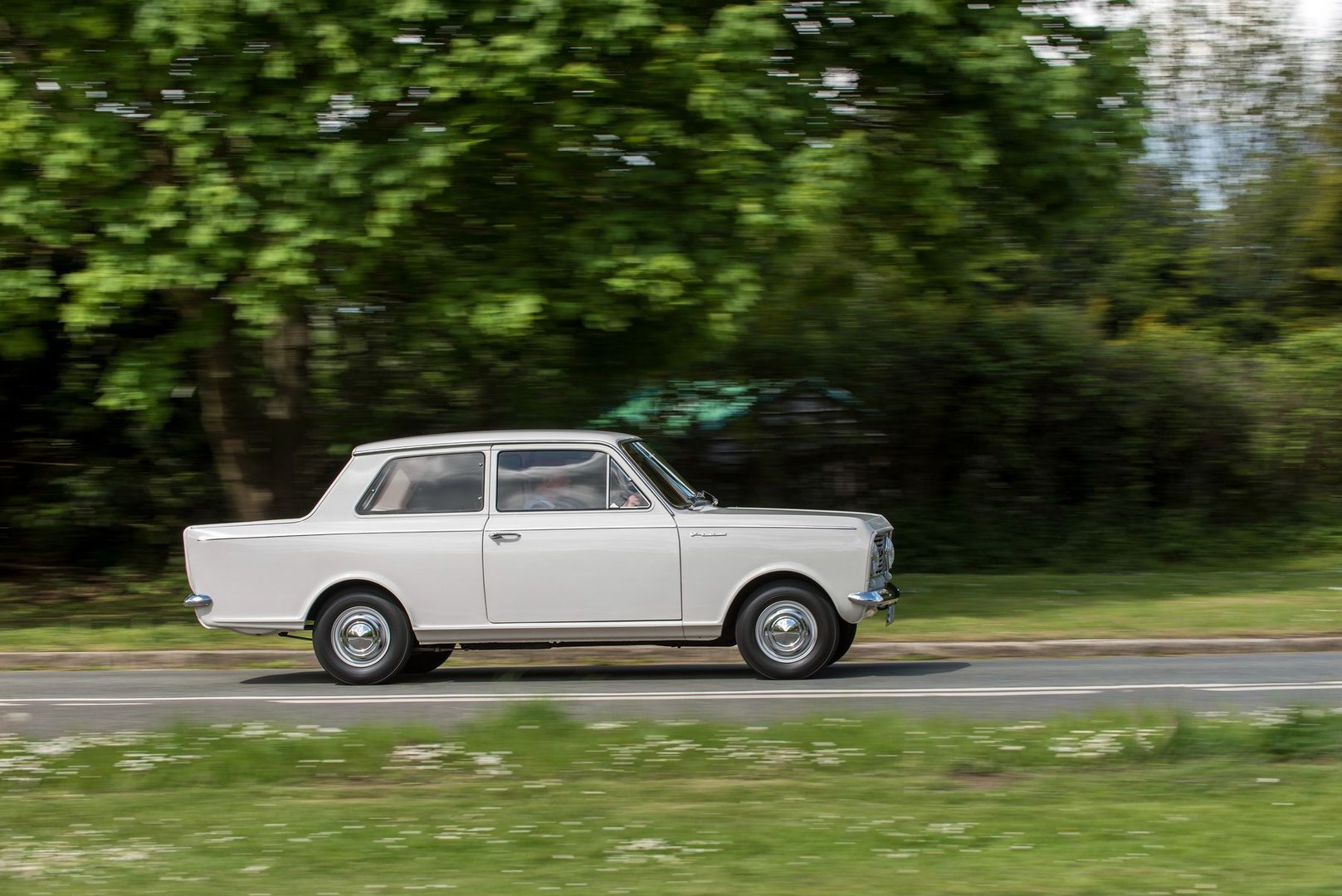 vauxhall_Viva_1_generation__Sedan_2-doors__4.jpg