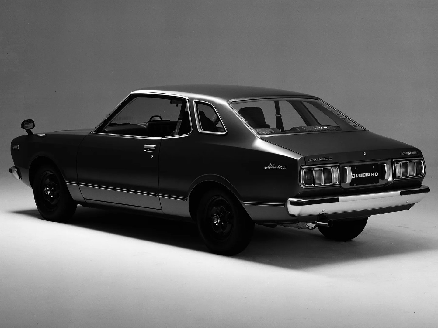 Datsun_Bluebird_1_generation__Coupe__5.jpg