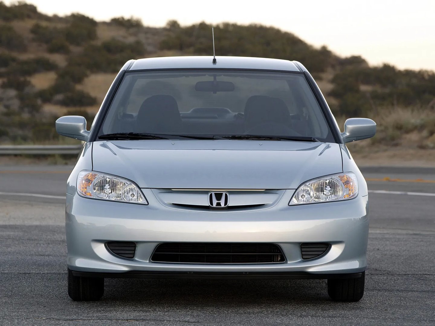 Honda_Civic_(USA)_7_generation_restyling__Sedan__5.jpg