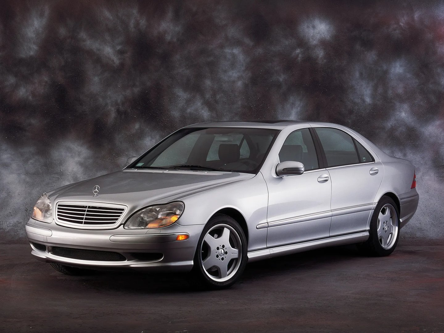 Mercedes_S-Class_AMG_1_generation__Sedan__3.jpg
