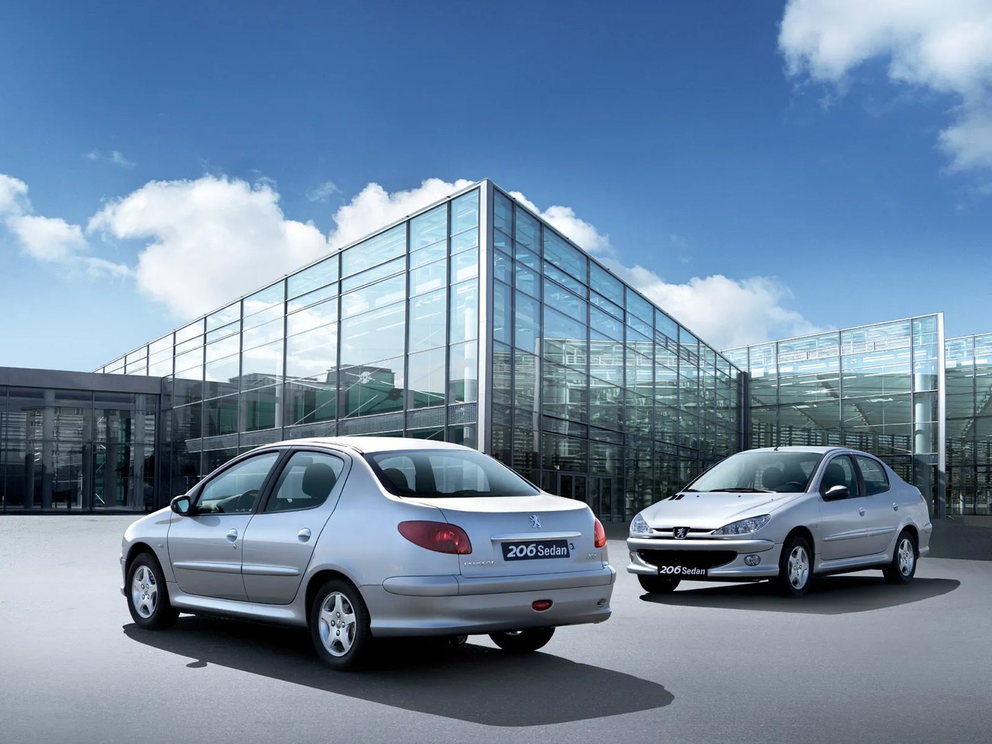 Peugeot_206_1_generation__Sedan__8.jpg