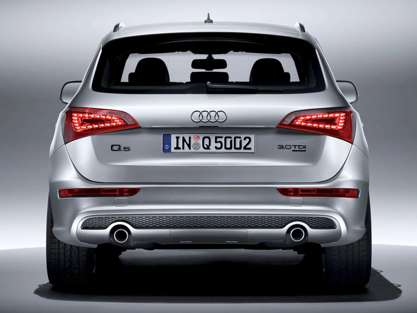 Audi_Q5_1_generation__SUV_5-doors__10.jpg