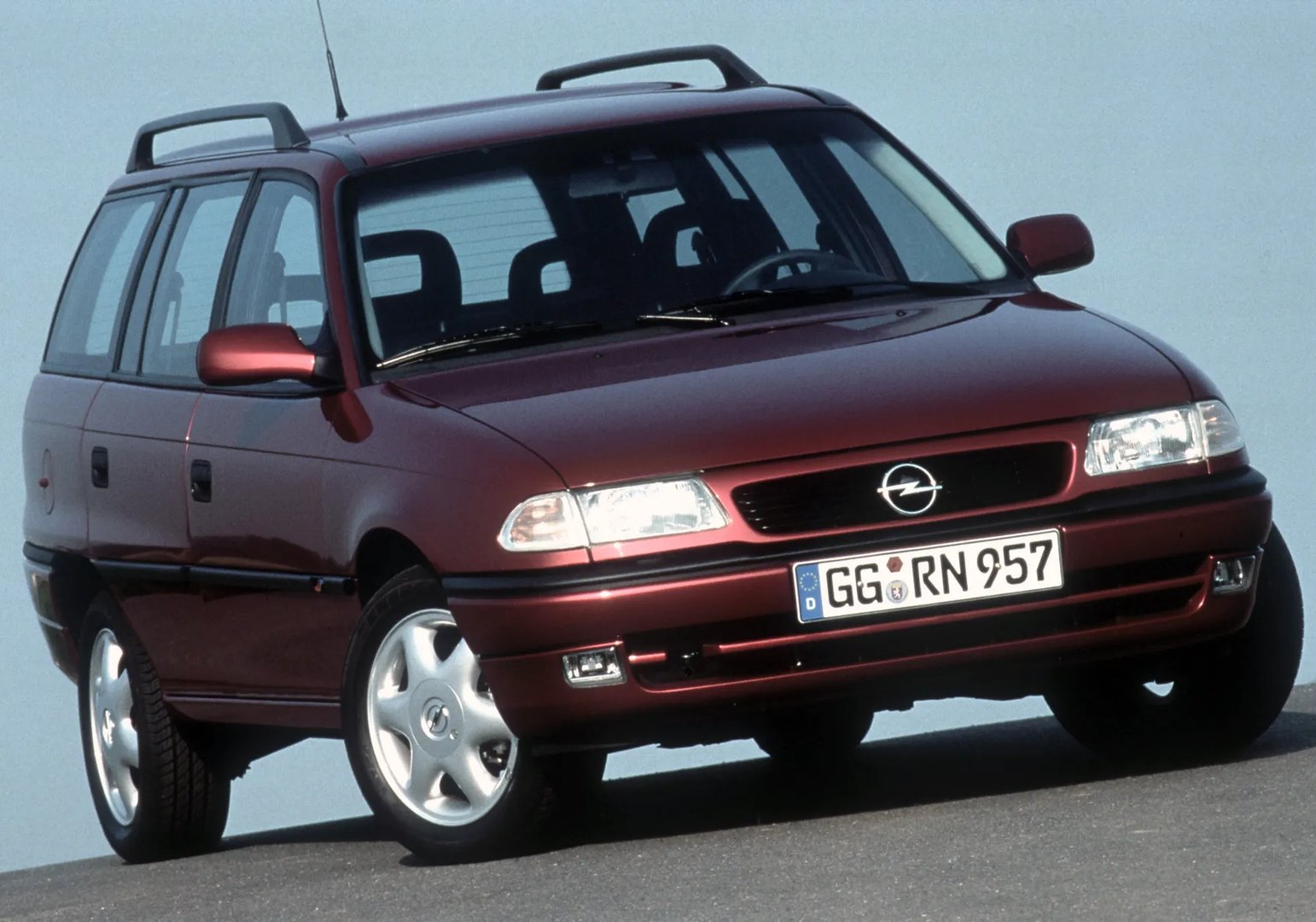 Opel Astra 1 generation, restyling 1  Estate 5-door