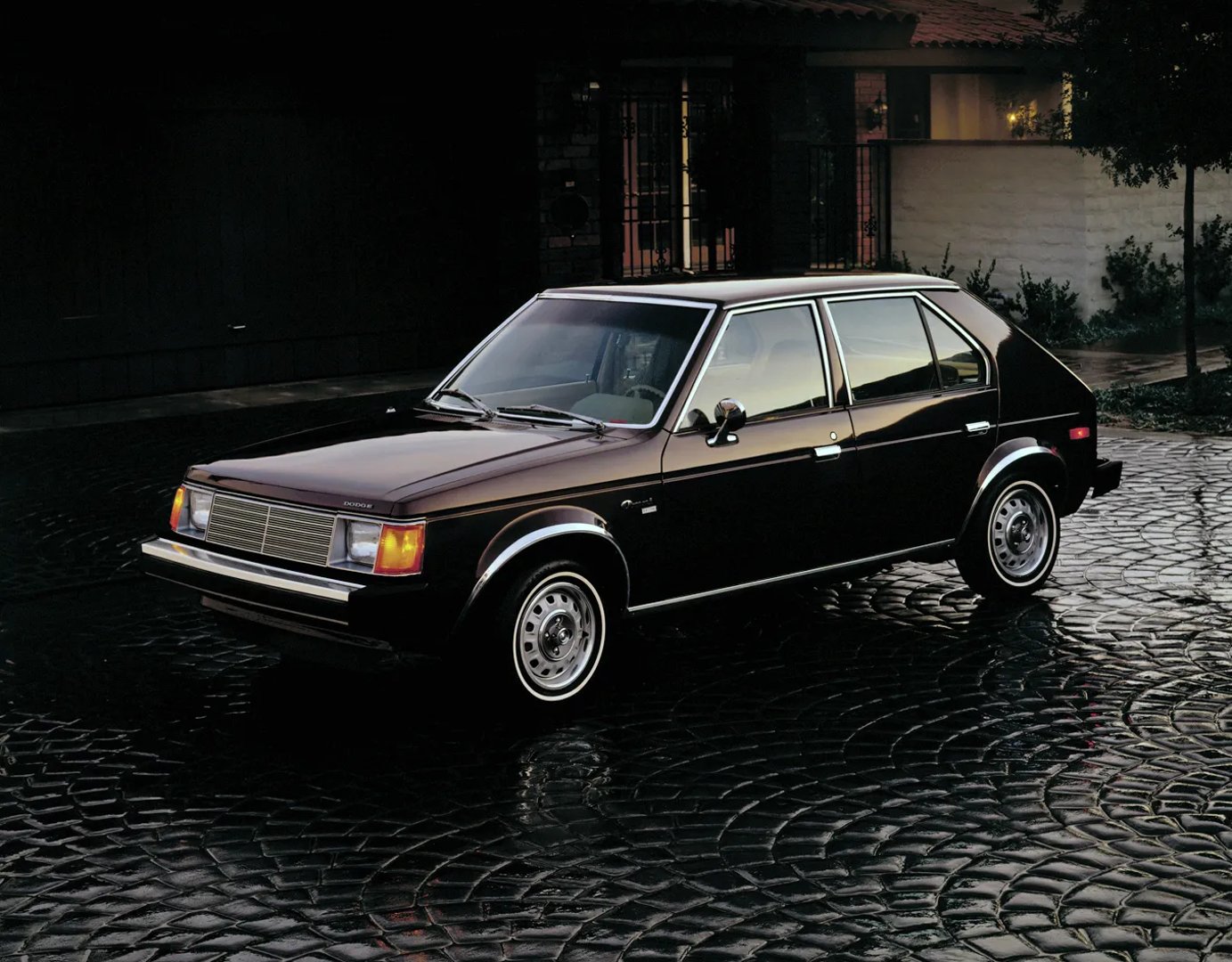 Dodge_Omni_1_generation__Hatchback_5-door__5.jpg