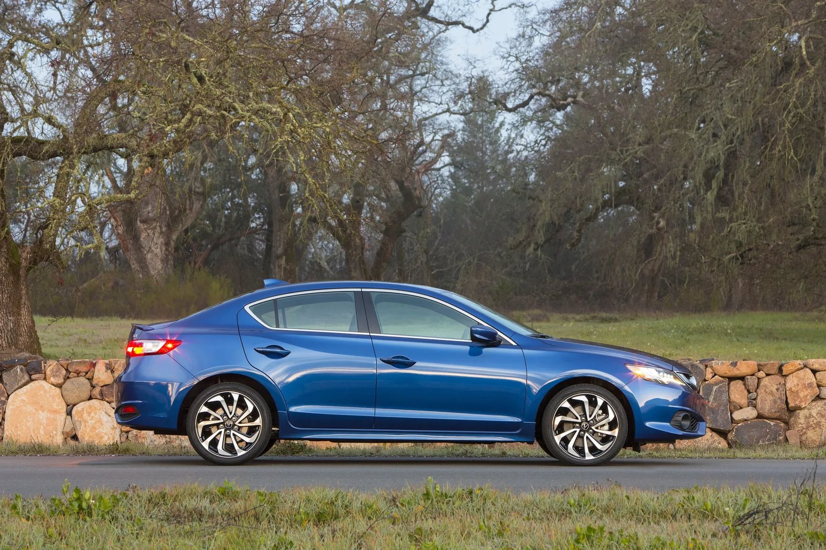 Acura_ILX_1_generation_restyling__Sedan__4.jpg