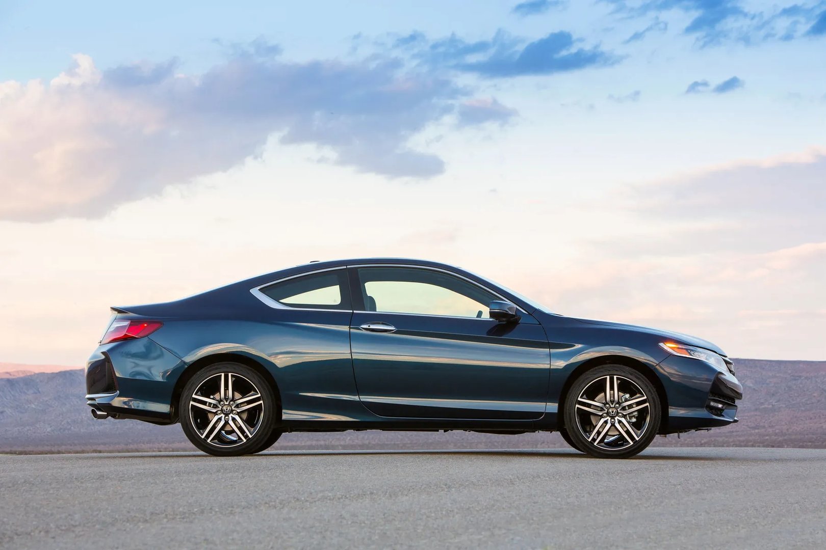 Honda_Accord_9_generation_restyling__Coupe__4.jpg