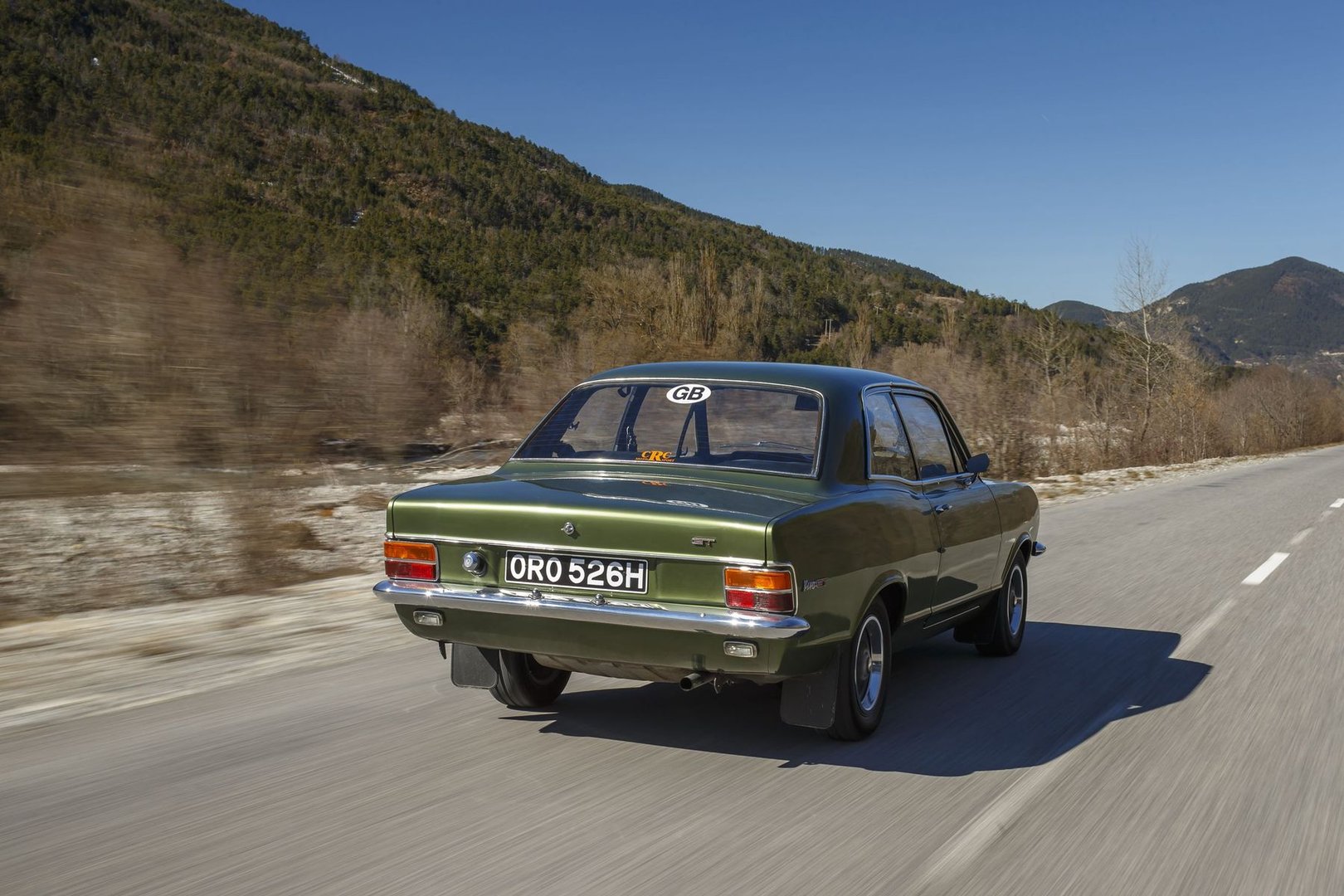 vauxhall_Viva_2_generation__Sedan_2-doors__18.jpg