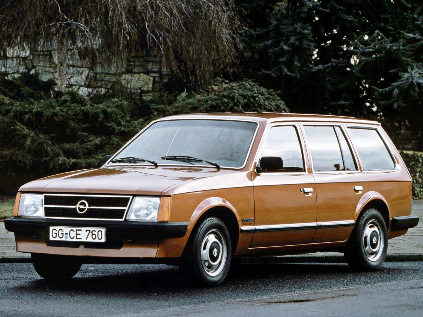 Opel Kadett 4 generation  Estate 5-door
