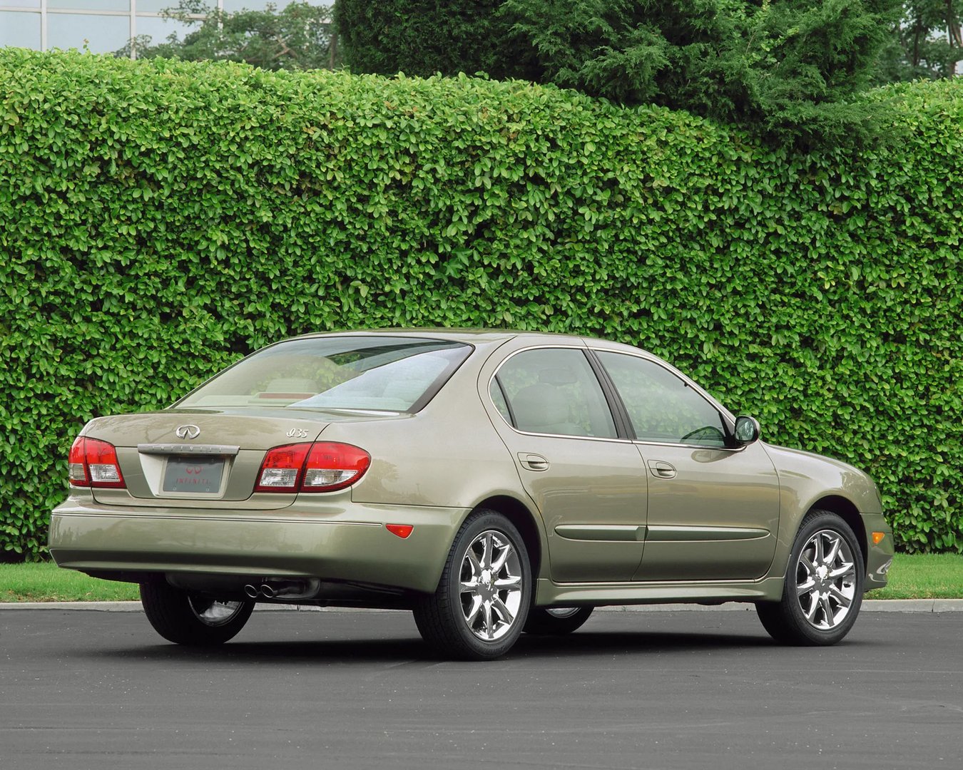 Infiniti_I_2_generation__Sedan__9.jpg