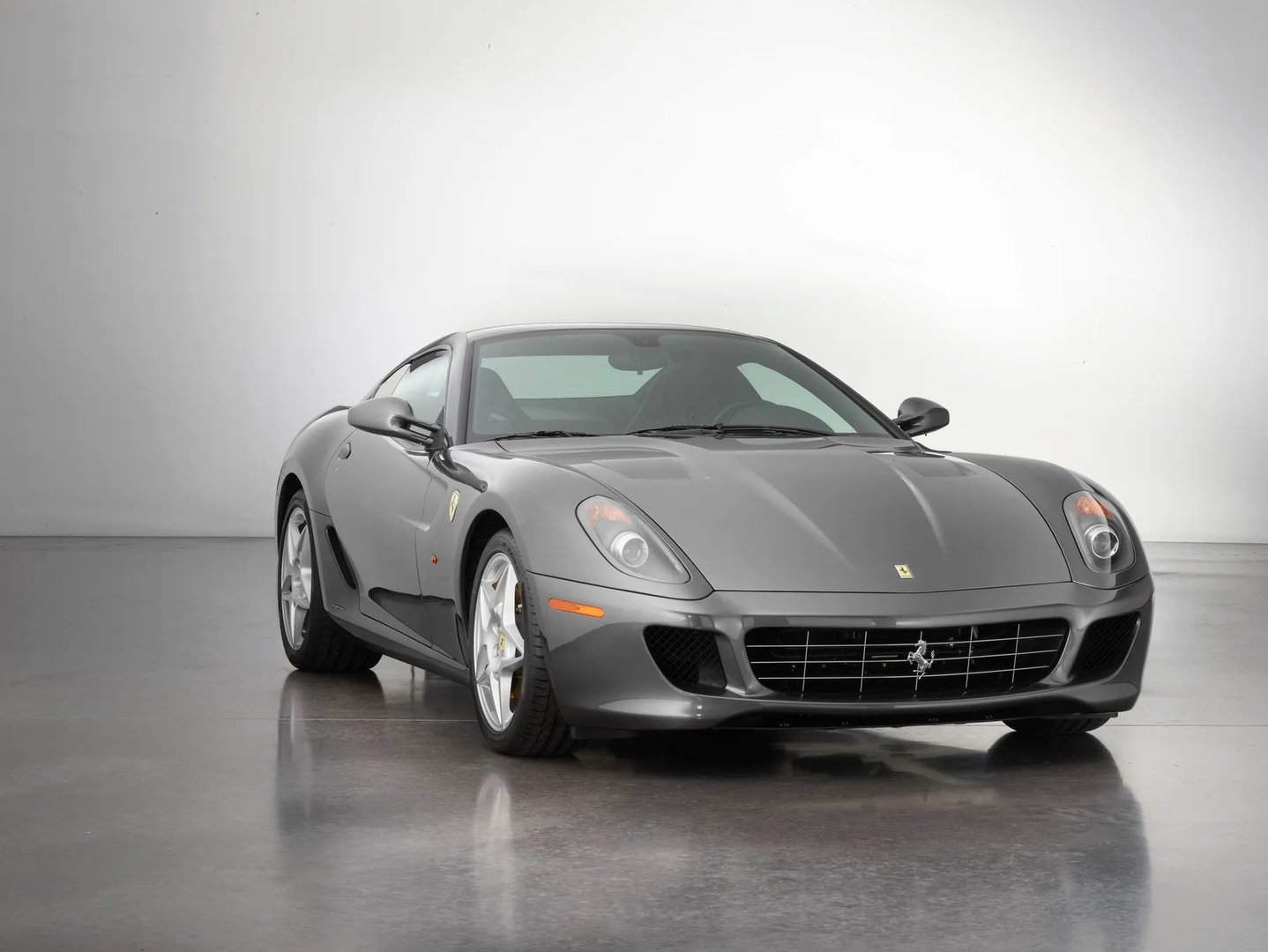 Ferrari_599_1_generation__Coupe__10.jpg