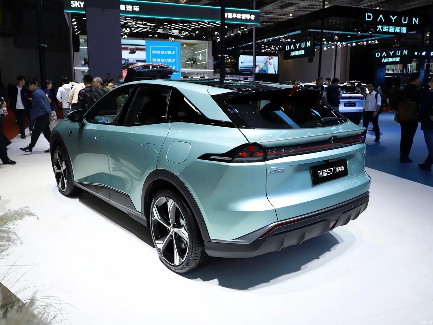 Changan_Shenlan_S7_1_generation__SUV_5-doors__13.jpg