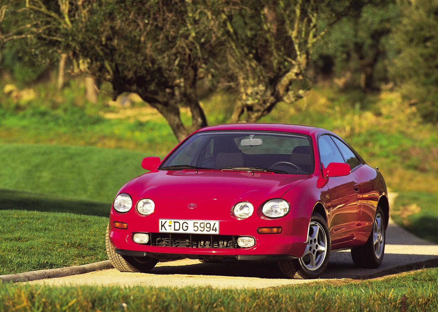 Toyota_Celica_6_generation__Hatchback_3-door__4.jpg