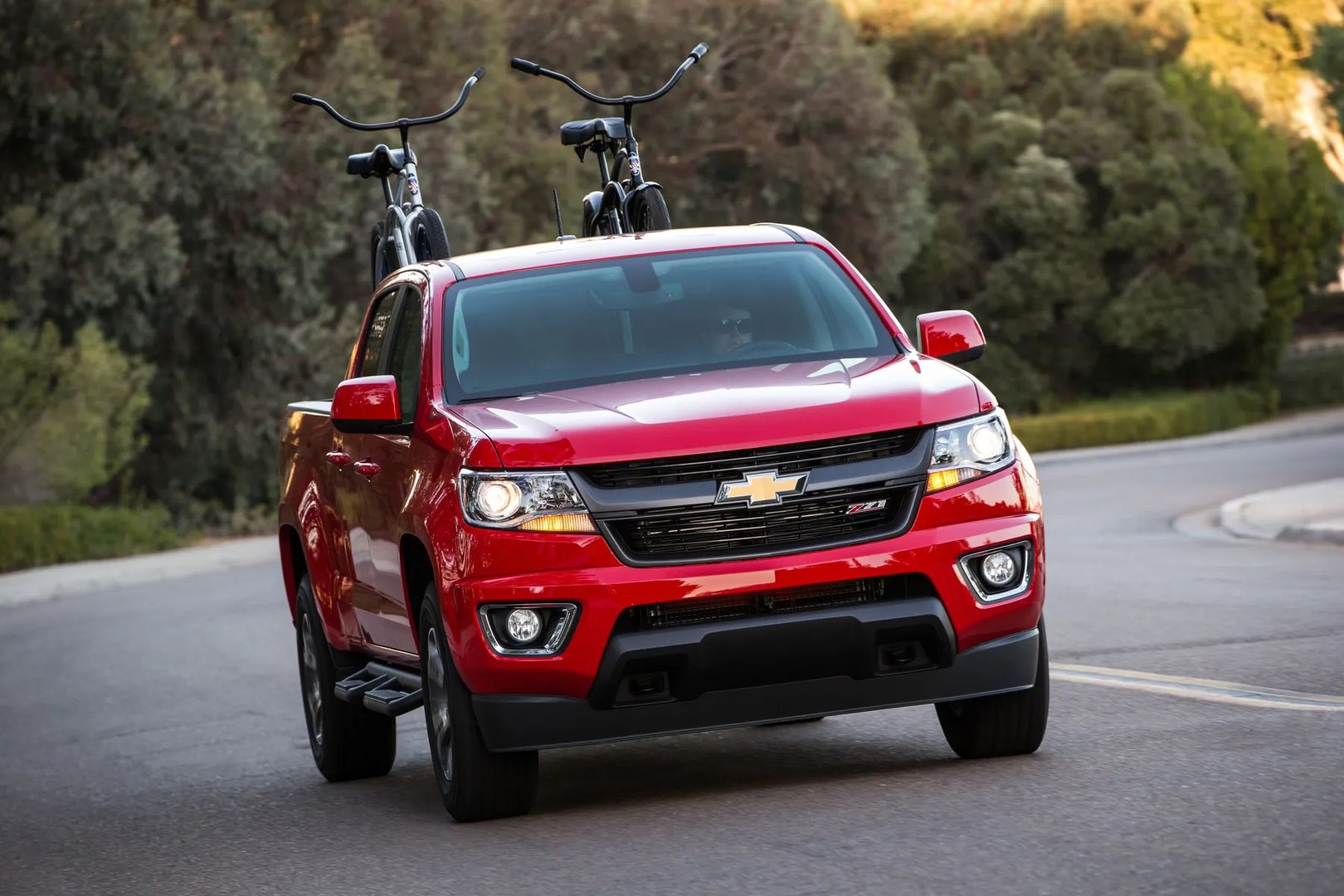 Chevrolet_Colorado_2_generation_restyling_1__Pickup_double-cab__1.jpg