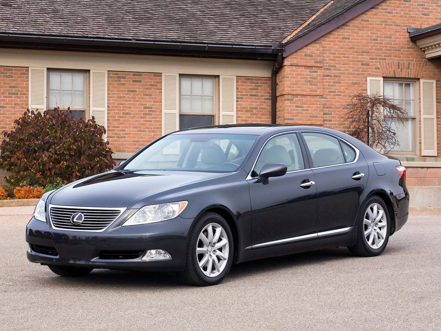 Lexus LS 4 generation  Sedan