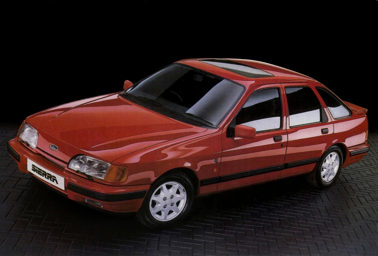 Ford_Sierra_1_generation_restyling__Hatchback_5-door__1.jpg