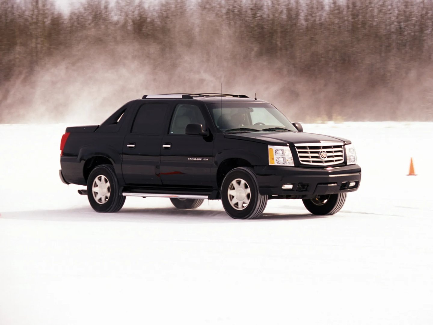 Cadillac_Escalade_2_generation__Pickup_double-cab__6.jpg