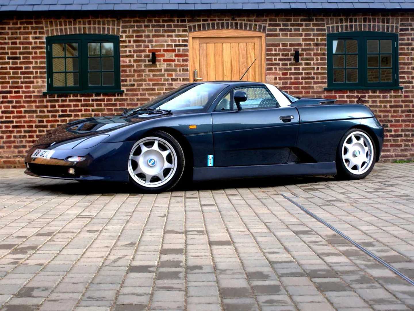 De Tomaso_Guara_1_generation__Coupe__1.jpg