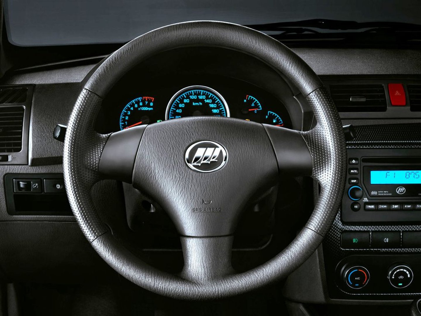 lifan_Breez_(520)_1_generation__Hatchback_5-door__6.jpg