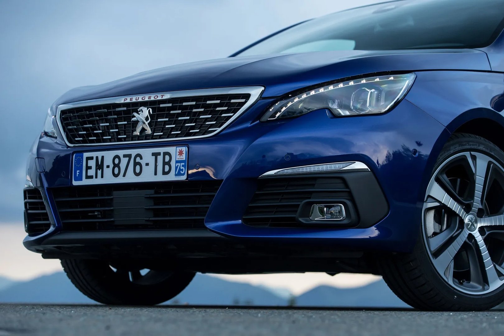 Peugeot_308_2_generation_restyling__Estate_5-door__10.jpg