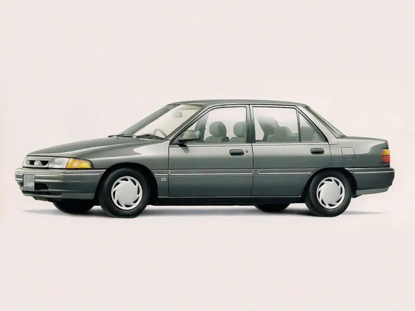 Ford_Laser_2_generation__Sedan__1.jpg