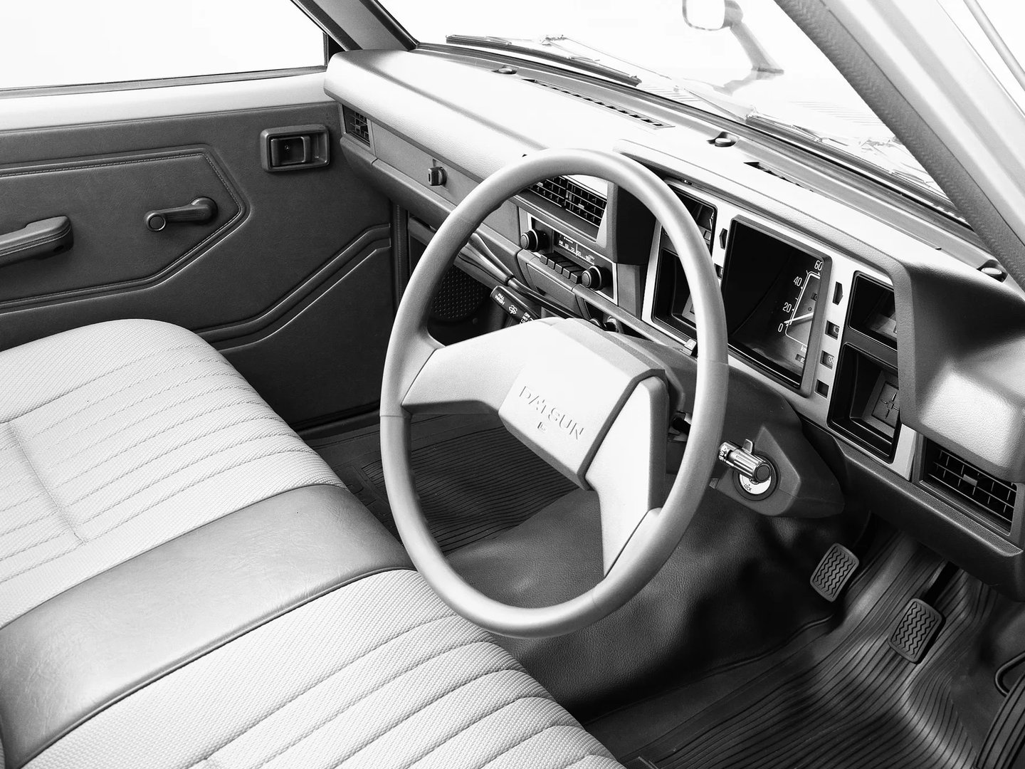 Datsun_720_1_generation__Pickup_1.5-cab__3.jpg