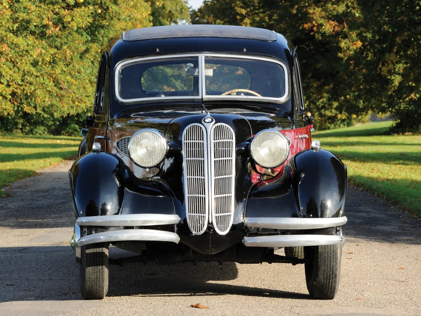 BMW_326_1_generation__Sedan__6.jpg