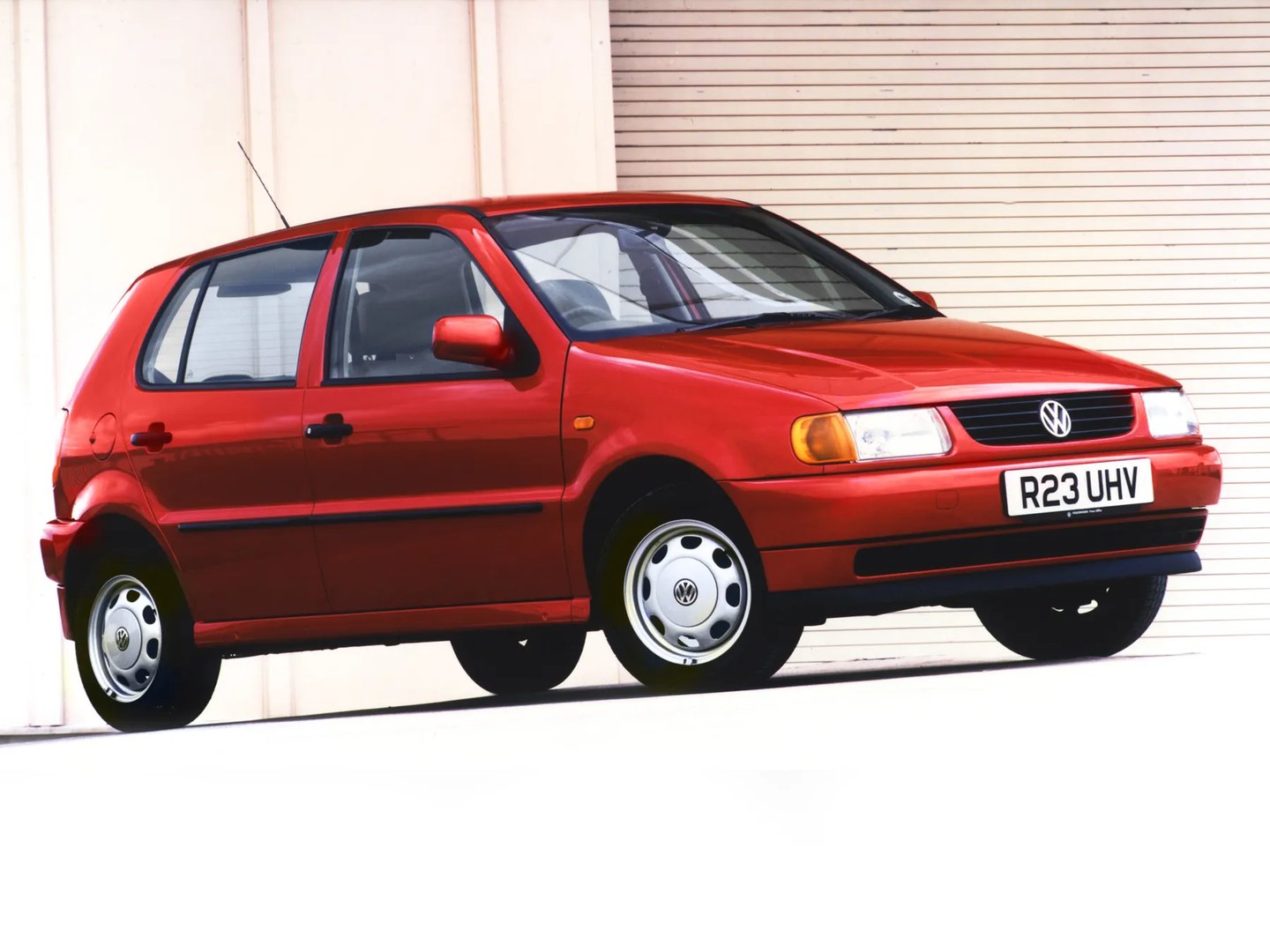 Volkswagen_Polo_3_generation__Mini_5-doors__3.jpg