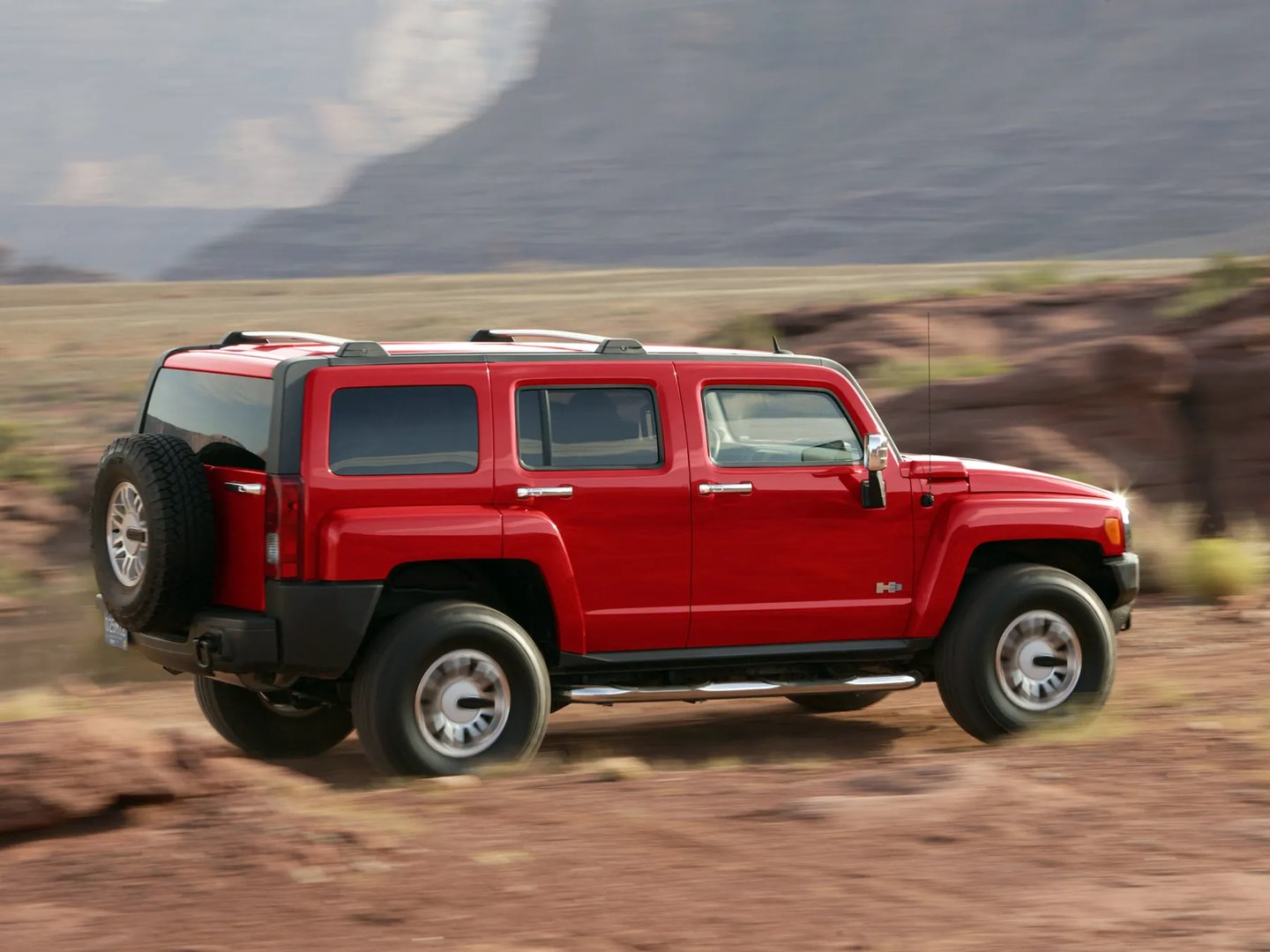Hummer_H3_1_generation__SUV_5-doors__6.jpg