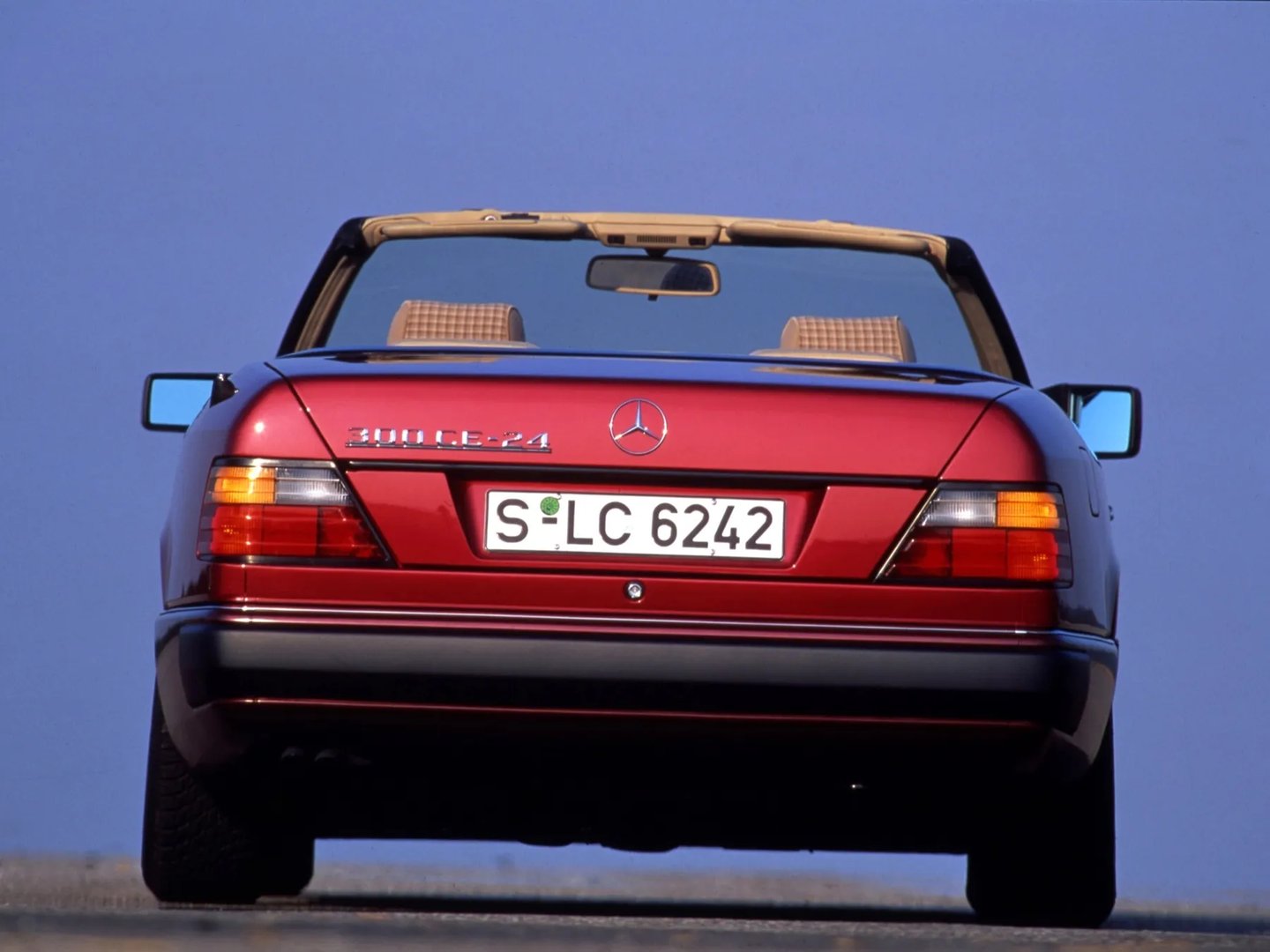 Mercedes_E-Class_1_generation__Cabrio__13.jpg